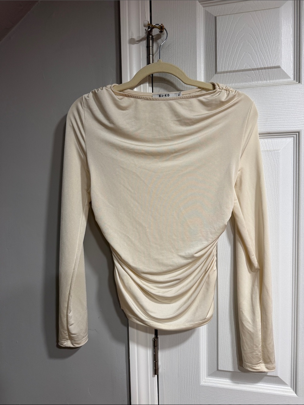 NA-KD Cream Long Sleeve Draped Back Top